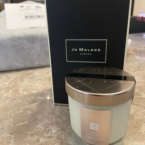Jo Malone pine and eucalyptus home candle. With gift box.